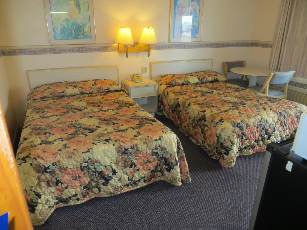 سيبرينغ Budget Inn الغرفة الصورة