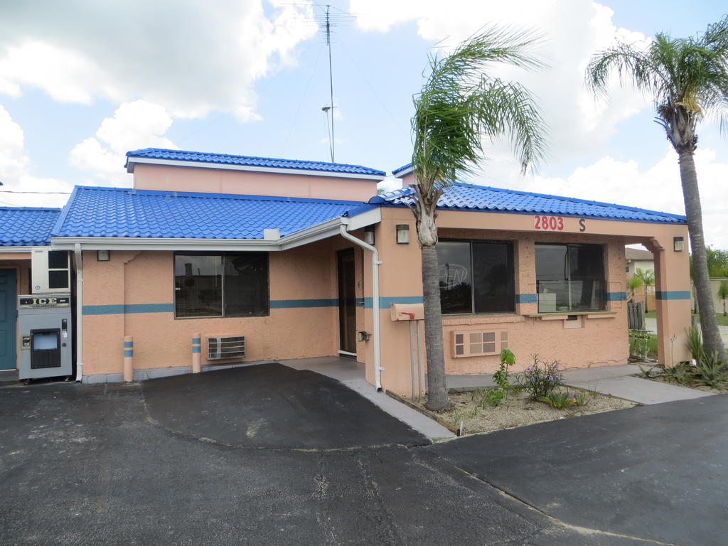 سيبرينغ Budget Inn المظهر الخارجي الصورة